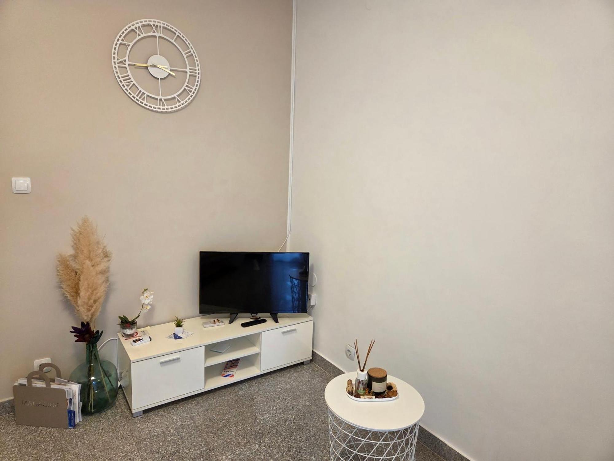 Apartment Rajci Cres Exterior photo